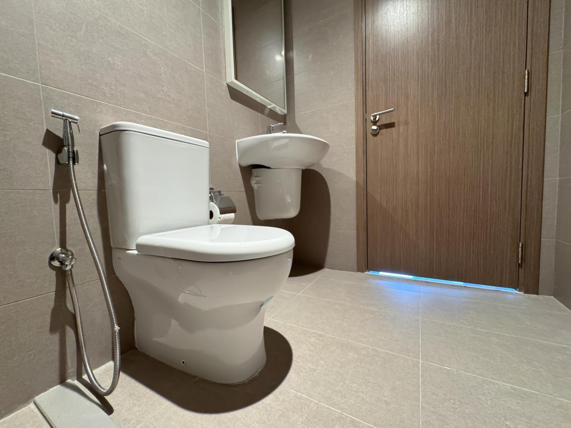 Brown Stone - Fountain & Burj Khalifa View Apartment *